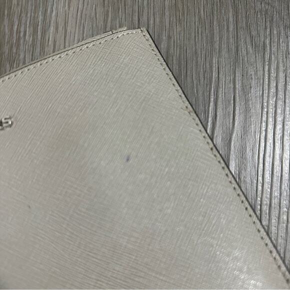 Michael Kors Jet Set Travel Trio 3 in‎ 1 Wristlet in Off White/Gray/Black NWT - Picture 10 of 12